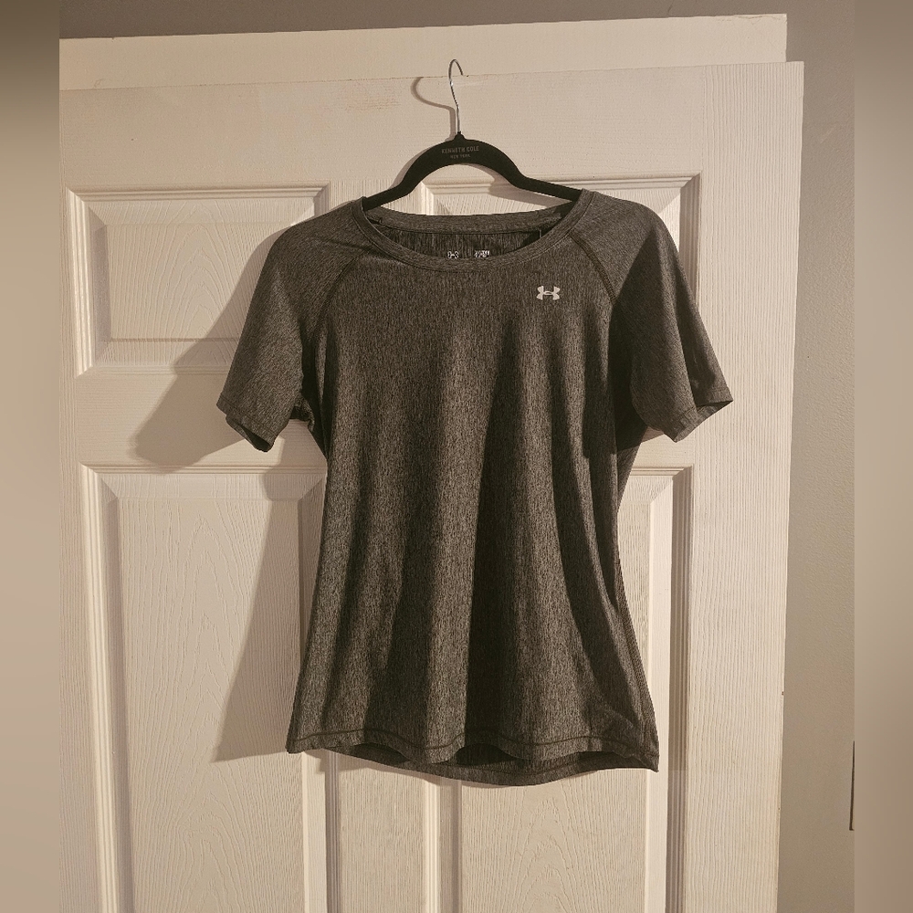 Under Armour Women's Gray Top